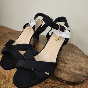 Dream Pairs Black Faux Suede Chunky Heeled Cross Toe Sandle